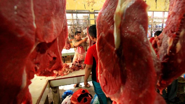 China sepakat melanjutkan impor daging sapi dan babi dari Kanada. China sempat memblokir impor di tengah ketegangan hubungan China dan Kanada.