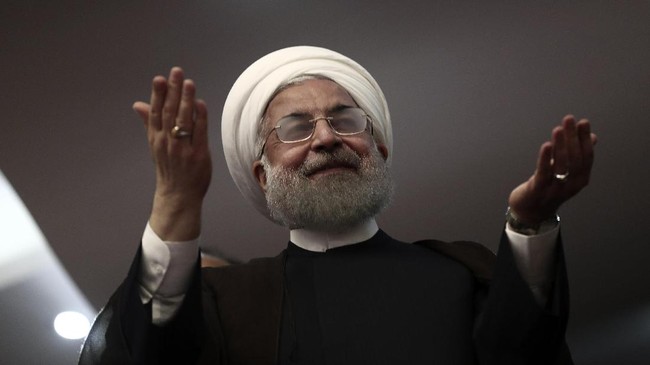 Iran kembali genjot pengayaan uranium hingga keluarga Amerika Serikat dibantai geng narkoba Meksiko.