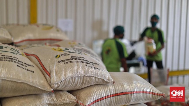 Komisi Pengawas Persaingan Usaha (KPPU) menduga sistem produksi yang bermasalah menyebabkan harga beras di Indonesia lebih tinggi dibanding negara lain.