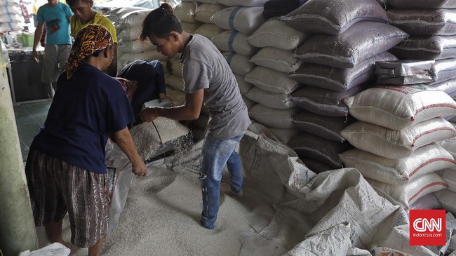 Kabareskrim Polri Komjen Ari Dono Sukmanto menduga PT Indo Bersa Unggul memanipulasi kandungan nutrisi yang tertera dalam kemasan tidak sesuai.
