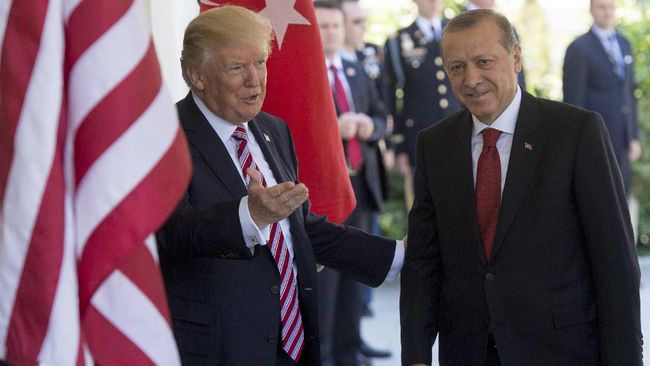 Trump Minta Erdogan Jelaskan Ancaman Tutup Basis Militer AS