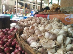 Harga Sembako Jatim 13 November 2024, Bawang Merah Naik Rp 1.526