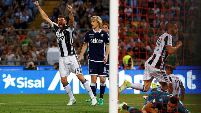 Bek Juventus Andrea Barzagli mengatakan, juara Liga Italia Serie A musim ini jadi pemantik Juventus meraih treble. Kans itu terbuka pada final Liga Champions.