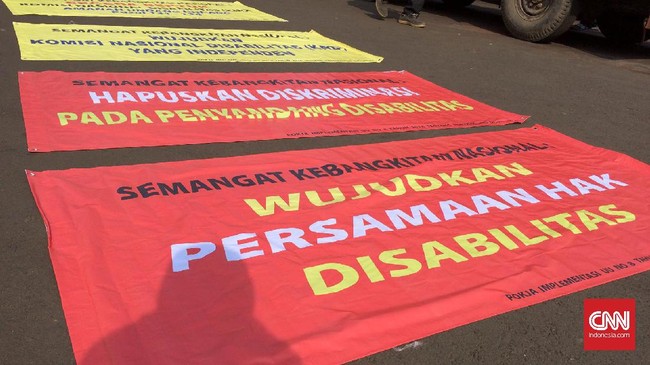 Bila fasilitas penunjang untuk kaum disabilitas sudah direalisasikan, tentunya akan semakin banyak mahasiswa disabilitas yang tertarik untuk kuliah.