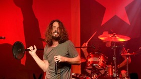 Chris Cornell Terlihat 'Teler' di Konser sebelum Gantung Diri