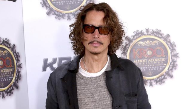 Lewat surat, vokalis Linkin Park Chester Bennington mengungkapkan kesedihan mendalam atas kematian penyanyi Audioslave dan Soundgarden, Chris Cornell.