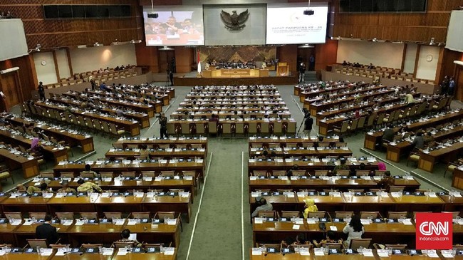 Pembentukan Alat Kelengkapan Dewan (AKD) sampai saat ini masih terhambat karena sejumlah fraksi belum menyerahkan nama anggota mereka. 