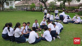 Cermat Berinvestasi untuk Biaya Pendidikan Anak
