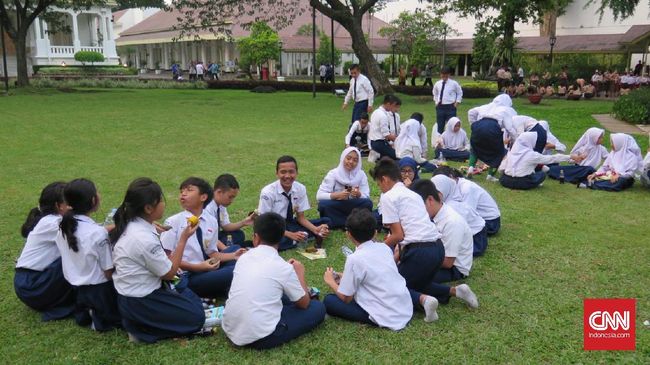 Cermat Berinvestasi untuk Biaya Pendidikan Anak