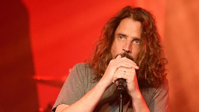 Patung seukuran tubuh manusia dewasa berwujud Chris Cornell diresmikan. Dengan pengaruh dan kontribusinya untuk musik, Sang Arsitek layak dihormati.