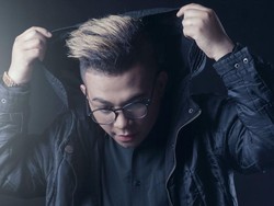 Lirik dan Chord Gitar Semata Karenamu, Malam Bantu Aku