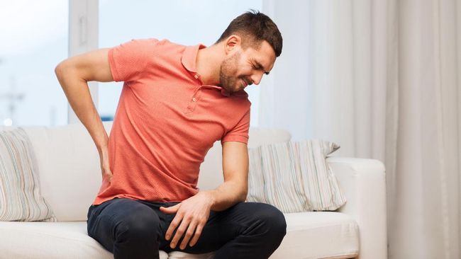 3 Kebiasaan Sepele Yang Berisiko Timbulkan Skoliosis