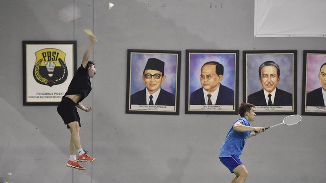 Keputusan BWF memundurkan agenda Piala Thomas dan Uber 2020 hingga bulan Agustus mendatang dianggap yang terbaik oleh PP PBSI.