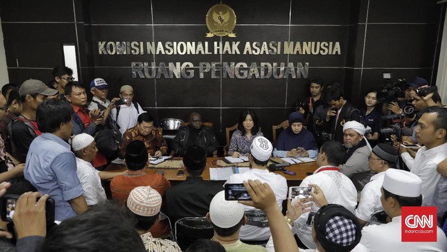 Ketua Komnas HAM mengatakan pada rapat paripurna muncul usulan pembentukan tim pemantauan. Usulan itu ditolak karena dianggap tak terlalu penting.
