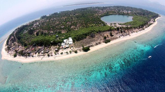 Keliling Gili Meno, Surga Tersembunyi nan Romantis di Lombok