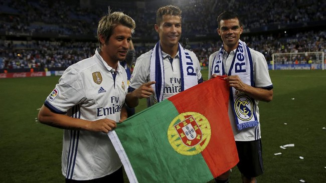 Bek tangguh Portugal, Pepe resmi meninggalkan Real Madrid dan memilih untuk bergabung dengan raksasa Turki, Besiktas.