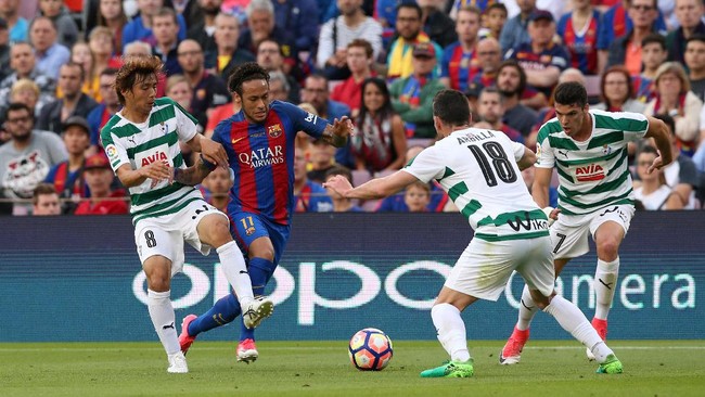 Sempat tampil buruk, Barcelona akhirnya memetik kemenangan di laga pamungkas La Liga 2016/17. Sayang, trofi La Liga justru diraih Madrid.