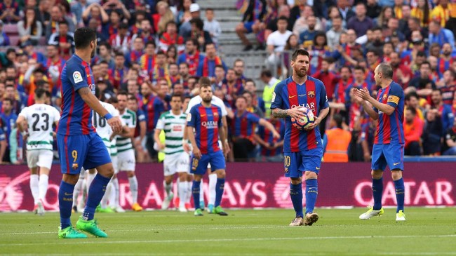 Laga pamungkas La Liga, Barcelona untuk sementara kalah langkah dalam perburuan trofi kompetisi La Liga pada akhir pekan ini.