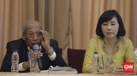 Isak Tangis Veronica Tan Saat Membacakan Surat Ahok
