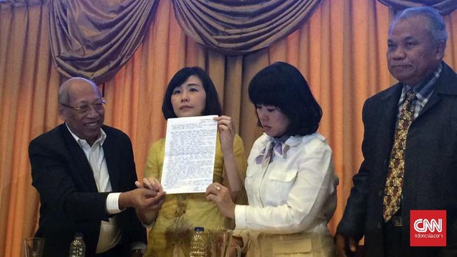 Surat Ahok dibacakan saat pihak keluarga dan kuasa hukum menjelaskan alasan pencabutan surat permohonan banding atas vonis dua tahun penjara.