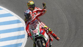Nicky Hayden dapat Penghormatan di 'Markas Rossi'