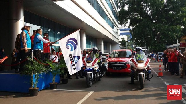 Menkominfo Rudiantara menjelaskan bahwa pihaknya telah bekerjasama dengan instansi dan operator seluler untuk membuat aplikasi terintegrasi.