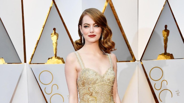 Ingin Tampil Effortless Seperti Zodiak Scorpio? Gaya Berpakaian Emma Stone Ini Bisa Kamu Tiru Ingin Tampil Effortless Seperti Zodiak Scorpio? Gaya Berpakaian Emma Stone Ini Bisa Kamu Tiru