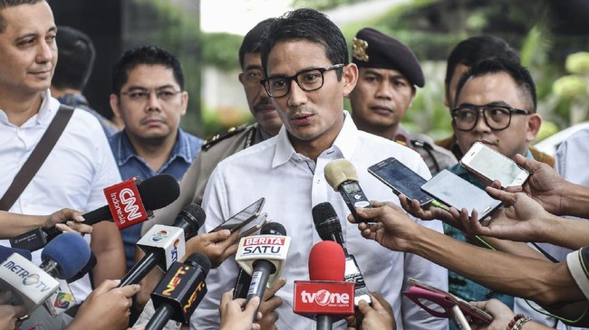 Sandiaga Uno tidak pernah menerima laporan dari bawahannya di PT Duta Graha Indah soal keuntungan yang diperoleh dari proyek Wisma Atlet, Sumatera Selatan.