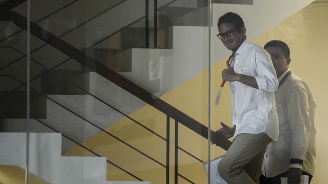 Sandiaga semestinya diperiksa sebagai saksi kemarin namun meminta penundaan setelah lebaran. Polisi belum mengagendakan lagi pemeriksaannya.