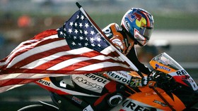 Pemakaman Nicky Hayden Digelar Senin