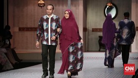'Kluargi', Koleksi Busana Muslim dengan Motif Batik Kudus
