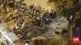 Tiga Jenazah Masih Terlihat di Pusat Ledakan Kampung Melayu