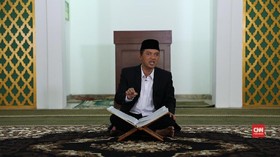 Apa Hukumnya Masih Sahur Saat Adzan Subuh Berkumandang?