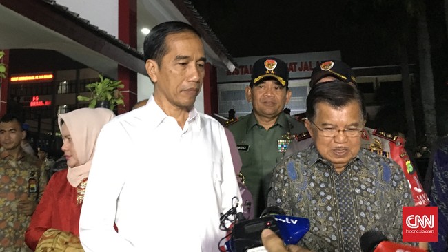 Usai jenguk korban bom Kampung Melayu, Jokowi menyesalkan banyak rakyat sipil yang jadi korban. Ia pun menegaskan tidak ada tempat bagi terorisme di Indonesia.