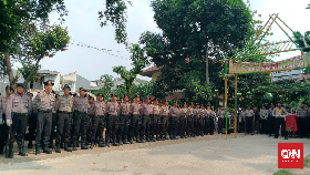 Polisi Kerahkan 15 Ribu Personel Jaga Demo Buruh