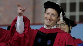 Mark Zuckerberg 'Emoh' Tanggalkan Jabatan CEO Facebook