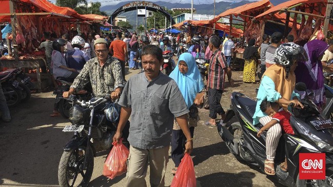 Analis menilai capaian pertumbuhan ekonomi tinggi menempatkan Indonesia jadi salah satu titik terang di tengah ketidakpastian ekonomi global.