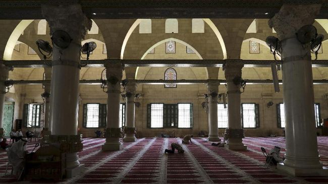 Adakalanya manusia lalai menjalankan ibadah puasa di Ramadan lalu dan belum membayar uutangnya. Jika Ramadan sudah kembali di depan mata, apa hukumnya?