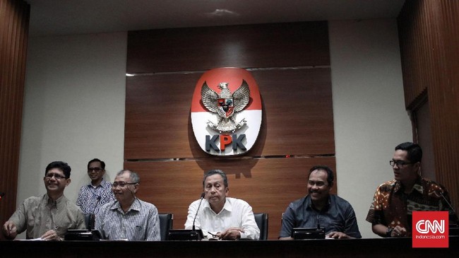 BPK juga menemukan pemborosan keuangan negara atas pembiayaan Tenaga Pendamping Profesional (TPP) yang tak kompeten.