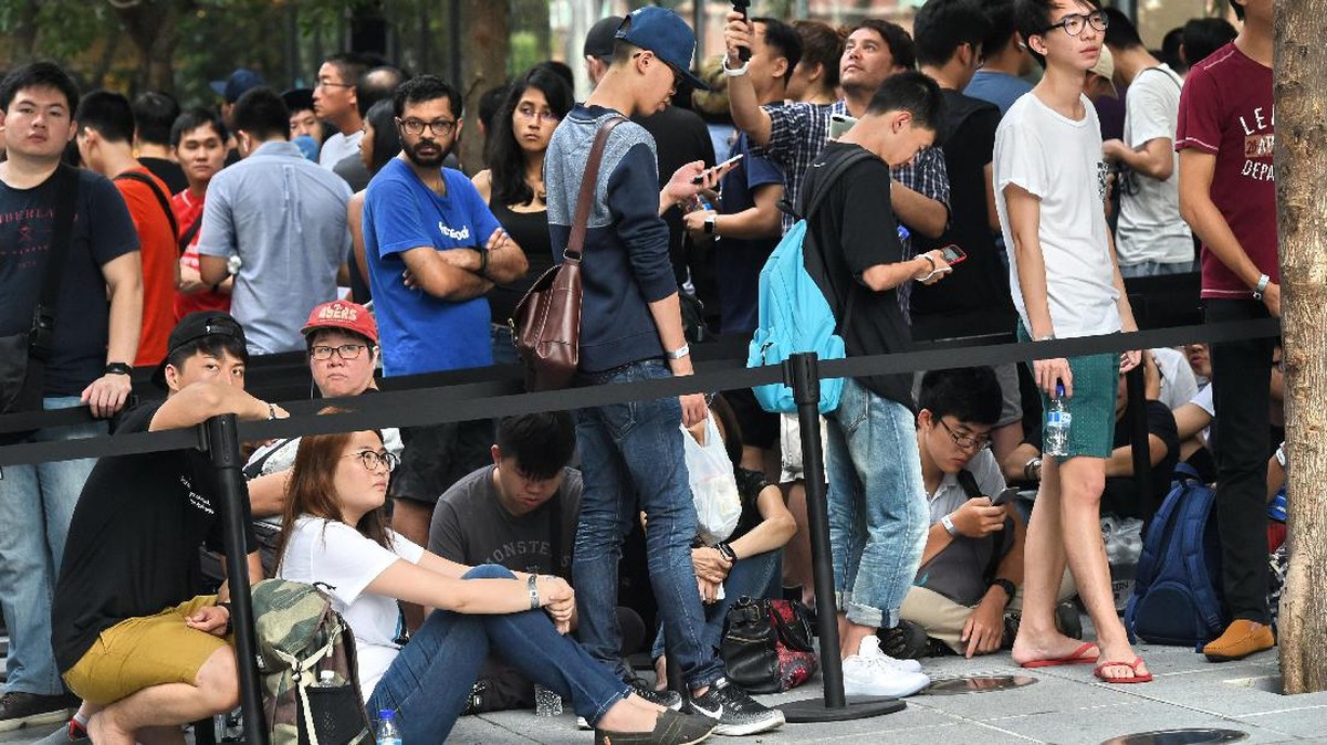 'Kegilaan' dalam Peresmian Apple Store Pertama di Singapura