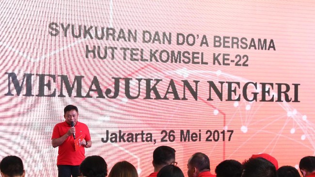 Telkomsel baru saja berusia 22 tahun. Di usianya yang mulai remaja, Telkomsel menegaskan komitmen dalam membangun Indonesia hingga ke perbatasan.