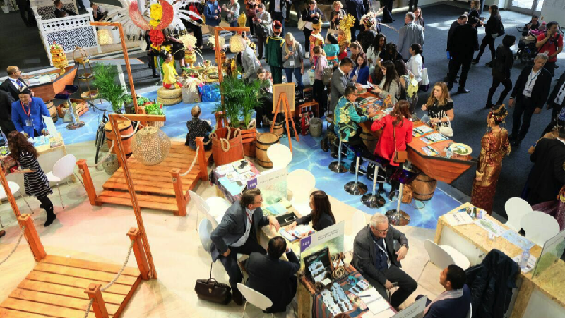 Kementerian Pariwisata (Kemenpar) menggelar sales mission dalam bentuk roadshow untuk menjaring wisatawan mancanegara (wisman) dari China.
