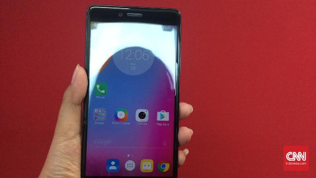 Lenovo K6 Note ditawarkan dengan layar yang lega dan cerah, sehingga punya ketajaman lebih baik saat digunakan di bawah sinar matahari.