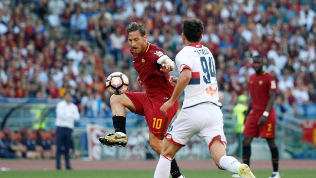 AS Roma sukses kalahkan Genoa 3-2 dan tetap di posisi kedua klasemen akhir Liga Italia Serie A, sekaligus menutup laga terakhir Francesco Totti dengan manis.