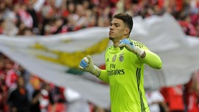 ManCity Siap Jadikan Ederson Kiper Termahal Dunia