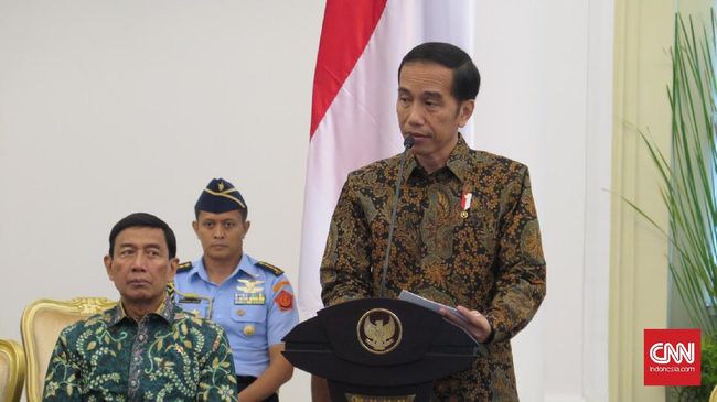 Jokowi: Media Sosial Indonesia Sangat Kejam Penyebaran informasi yang tidak bertanggungjawab di media sosial, menurut Jokowi, bisa memengaruhi situasi ekonomi dan politik sebuah negara.