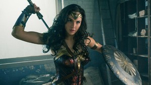 Gal Gadot Rayakan 9 Tahun Jadi Wonder Woman