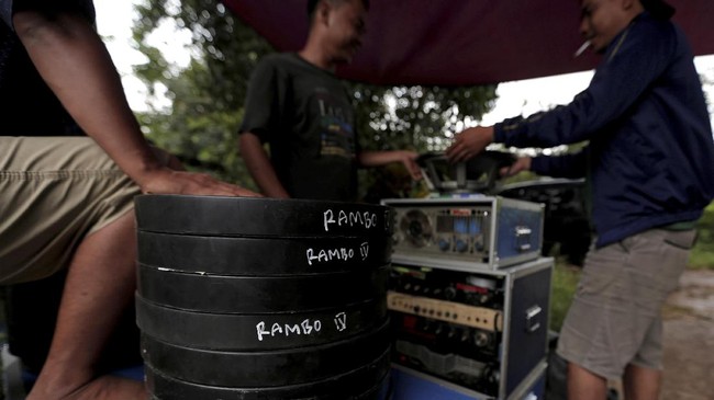 Sistem belanja barang tak beruwujud (intangible goods) dinilai sudah sangat jelas sehinga pengenaan bea masuknya dinilai tak sulit diterapkan.