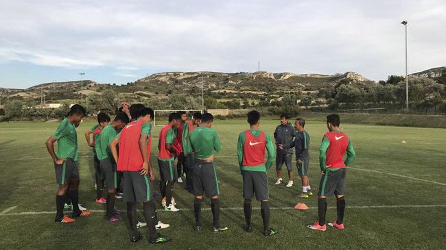 Timnas Indonesia U 19 Panggil Dua Kiper Baru