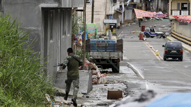 Melalui video, kelompok teror ISIS memerintahkan para ekstremis di Asia Tenggara, terutama Indonesia, untuk ikut berperang melawan pasukan Filipina di Marawi.